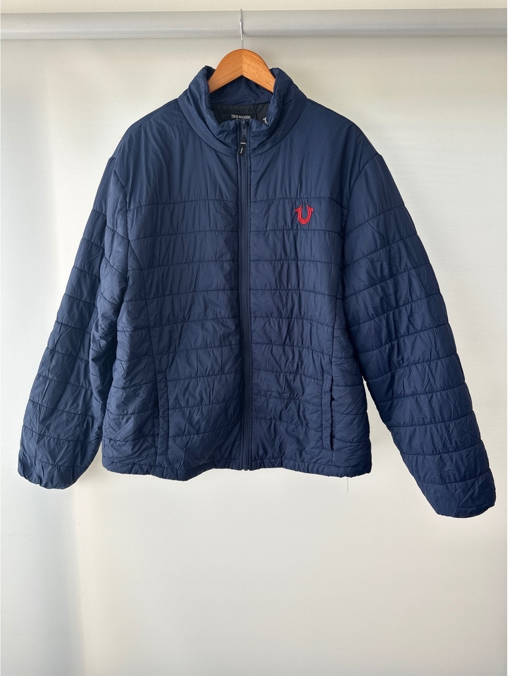 True Religion Quilted Puffer Jacket Mens XL Navy Blue Red Horseshoe Logo